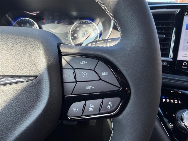 2026 Chrysler Pacifica Select:26-018