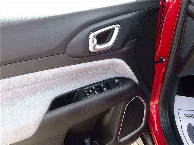 2025 Jeep Compass Latitude:C7115