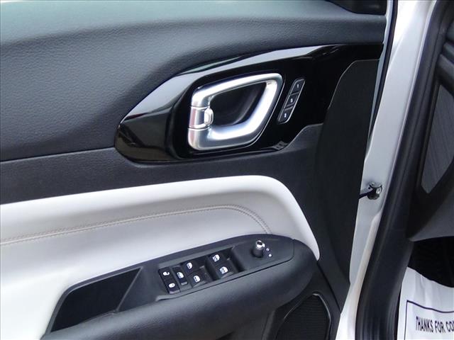 2025 Jeep Compass Limited:C6953