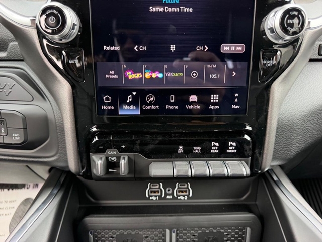 2027 RAM 2500 Laramie:27-013