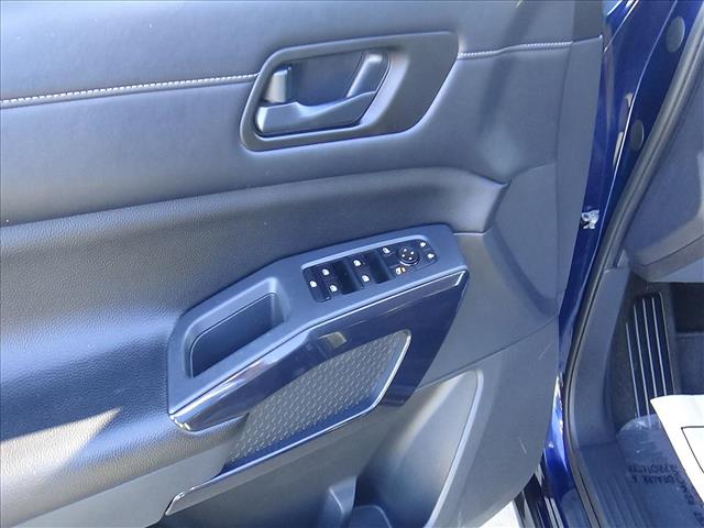 2025 Nissan Pathfinder SV:C7140