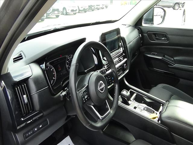 2025 Nissan Pathfinder SV:C7061
