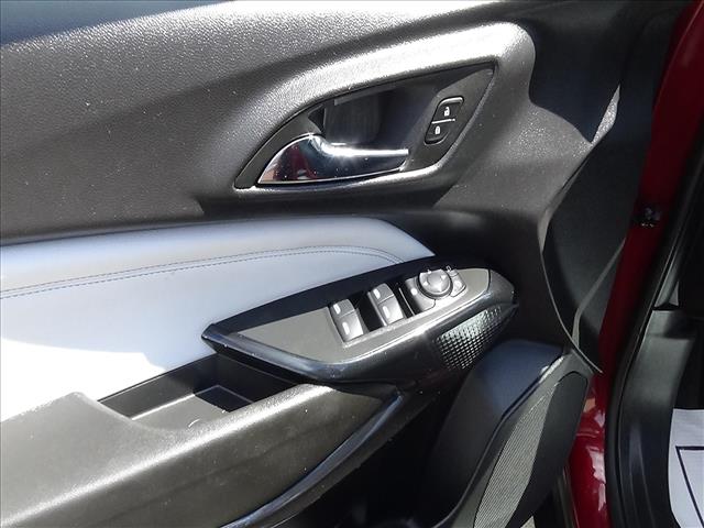 2025 Chevrolet Trax LT:C7012