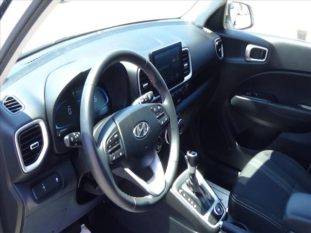 2025 Hyundai VENUE SEL:C6968