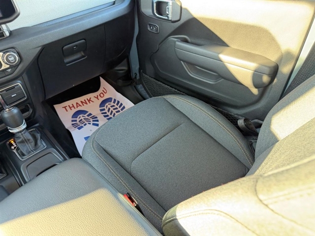 2026 Jeep Wrangler Sport S:26-045