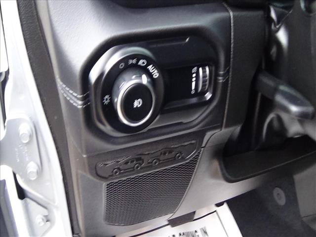 2024 Jeep Wrangler Sahara:C6752