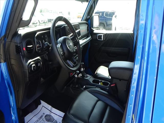 2024 Jeep Wrangler Rubicon:C6902