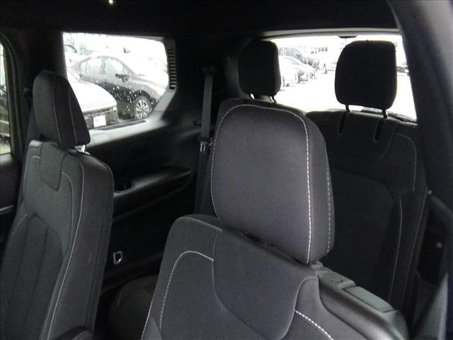 2025 Jeep Grand Cherokee L Laredo:C7084