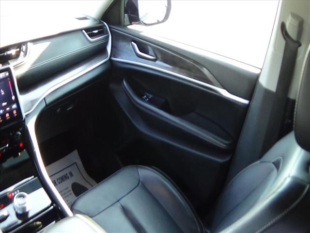 2023 Jeep Grand Cherokee L Limited:25-042A