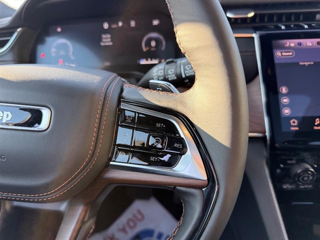 2025 Jeep Grand Cherokee L Summit:25-236