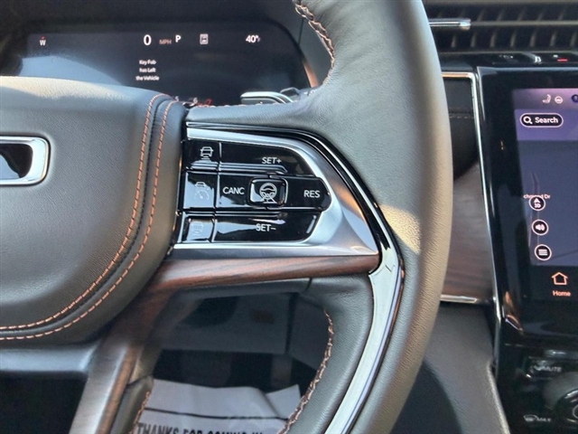 2025 Jeep Grand Cherokee L Summit:25-237