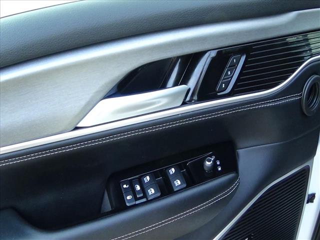 2025 Jeep Wagoneer L Base:C6864