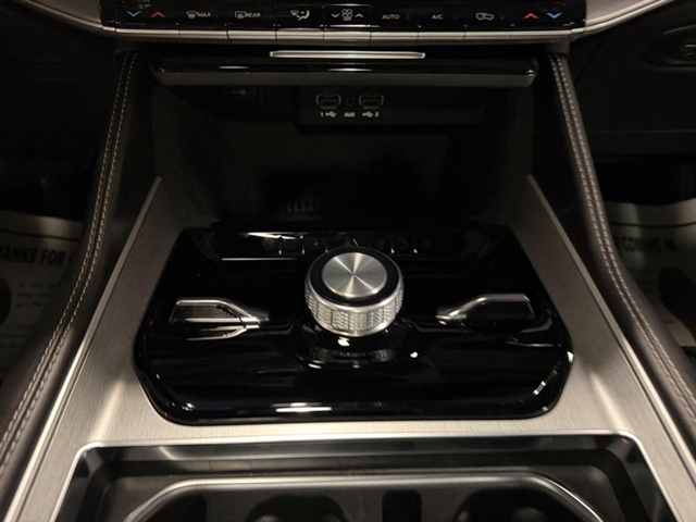 2026 Jeep Grand Wagoneer:26-082