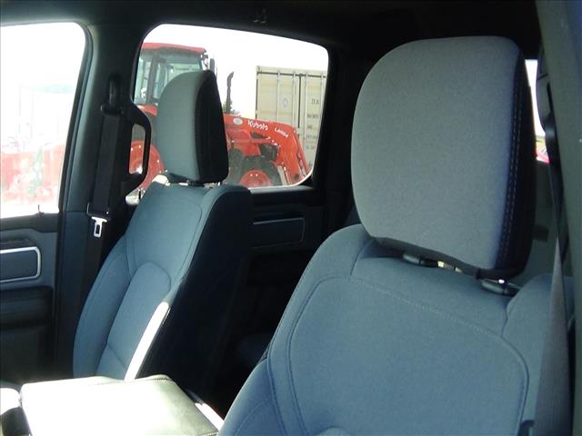 2022 RAM 1500 Big Horn:C6617