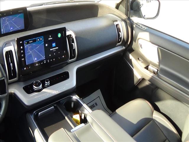 2025 Ford Expedition Active:C6888