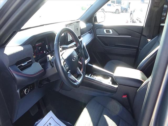 2025 Ford Explorer ST-Line:C7103