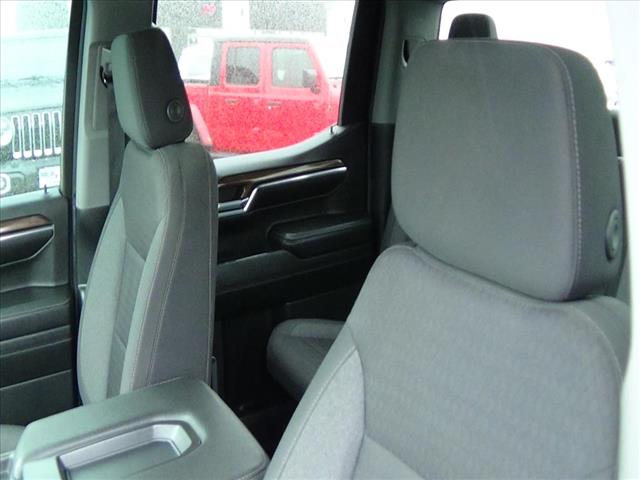 Photo of 2023 Chevrolet Silverado 1500 LT in Cape Girardeau, MO - 16,  2023 Chevrolet Silverado 1500 LT:C6550