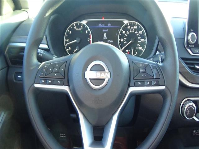 2025 Nissan Altima 2.5 SV:C6801