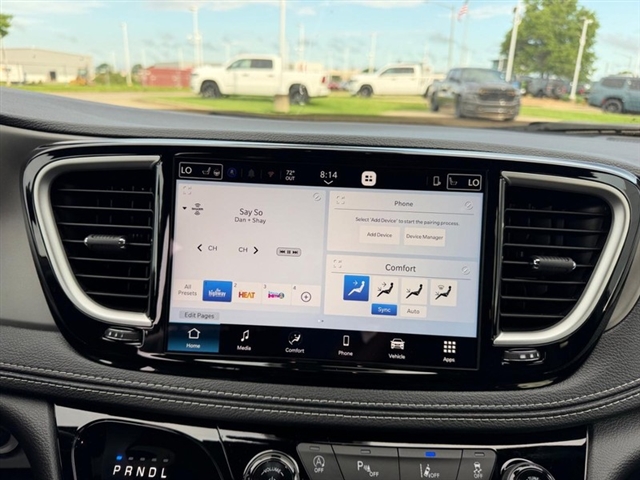 2027 Chrysler Pacifica Select:27-004