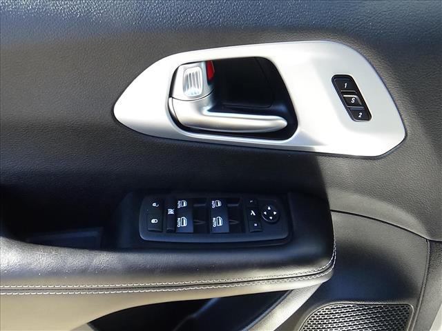 2026 Chrysler Pacifica Limited:C6983