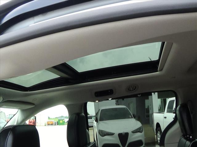 2024 Chrysler Pacifica Limited:C6914