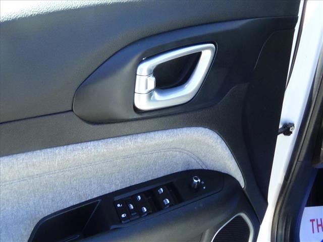 2025 Jeep Compass Latitude:C6923