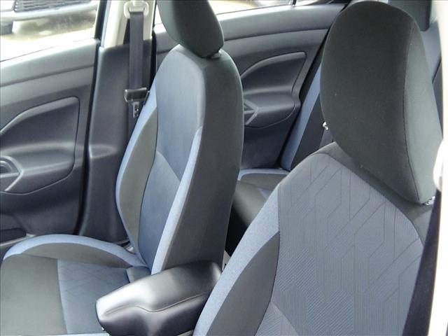 2025 Nissan Versa SV:C6848