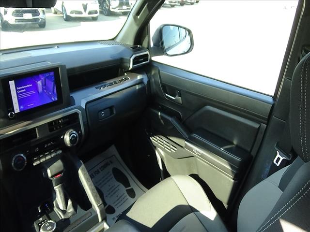 2025 Toyota Tacoma TRD Sport:26-118A