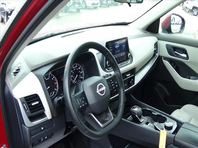 2025 Nissan Rogue SV:C6963