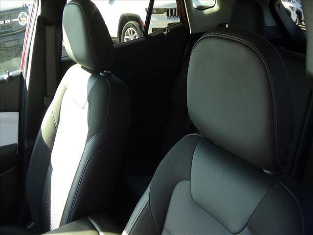 2025 Chevrolet Trax LT:C6821