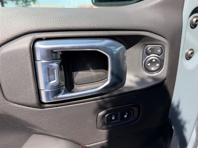 2026 Jeep Wrangler Rubicon:26-127