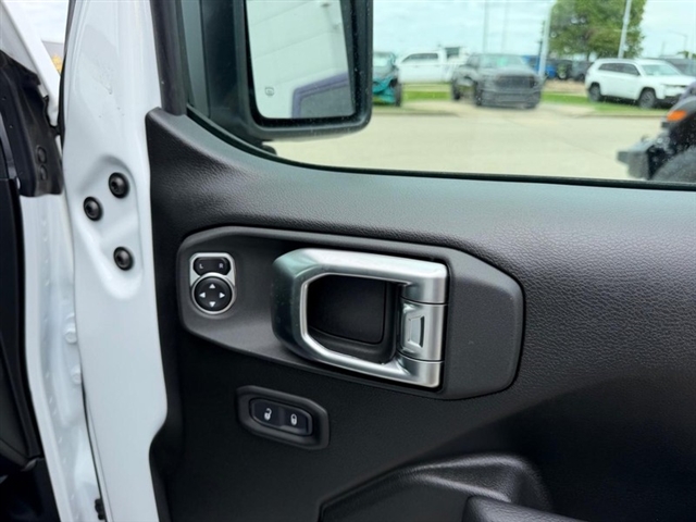2026 Jeep Wrangler Sport RHD:26-158