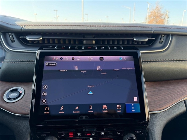 2025 Jeep Grand Cherokee L Summit:25-236