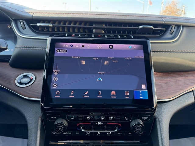 2025 Jeep Grand Cherokee L Summit:25-237