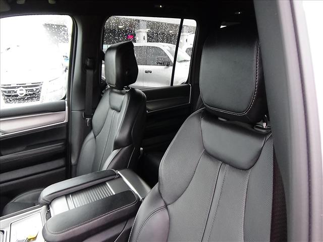 2025 Jeep Wagoneer Series II:C6964