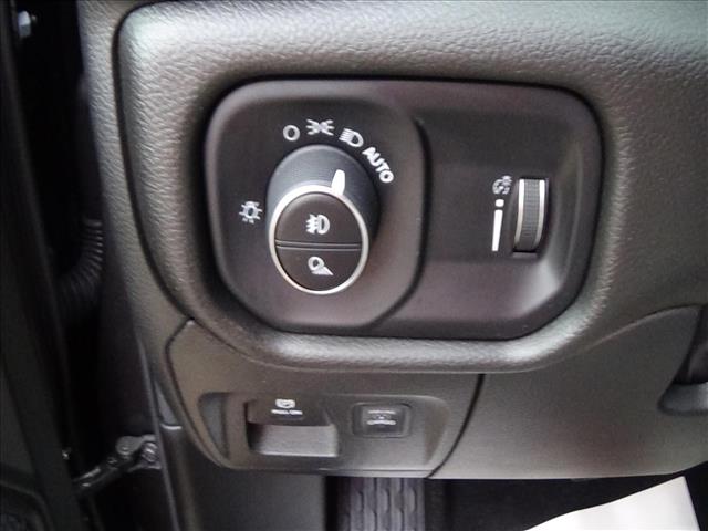 2025 RAM 1500 Tradesman:C6976
