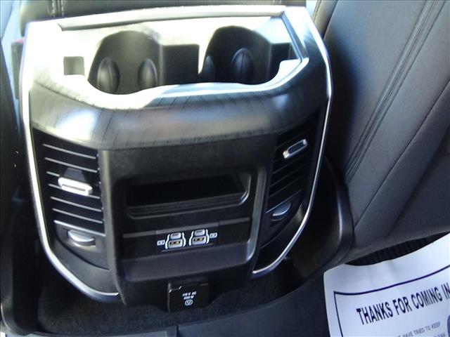 2025 RAM 1500 Big Horn:C6827