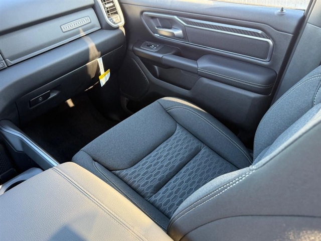 2027 RAM 1500 Big Horn:27-024