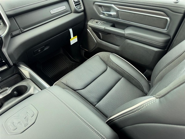 2026 RAM 1500 Laramie:26-092