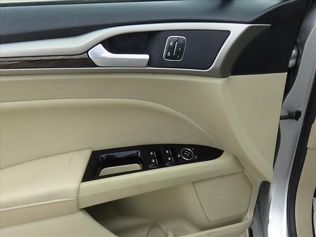 2014 Ford Fusion SE:C6984A