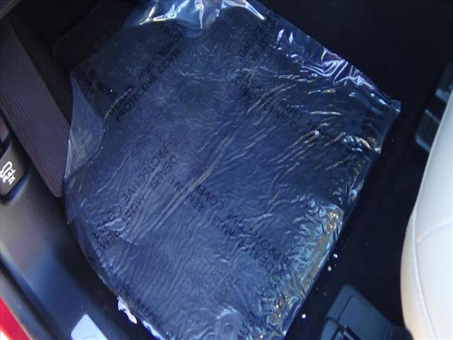 2023 Ford Explorer Limited:C6185