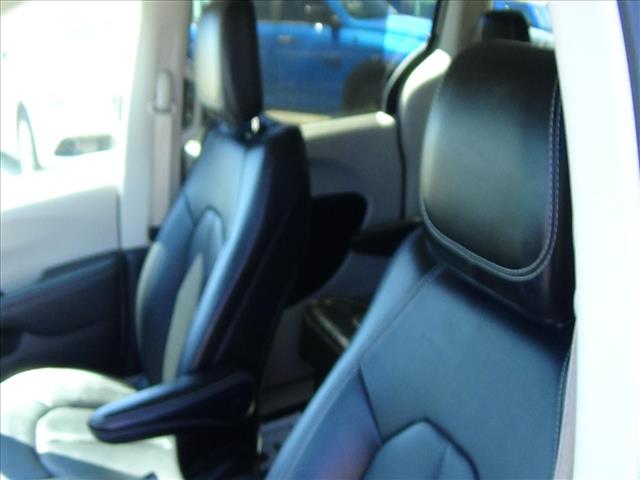 2024 Chrysler Pacifica Touring L:C6854