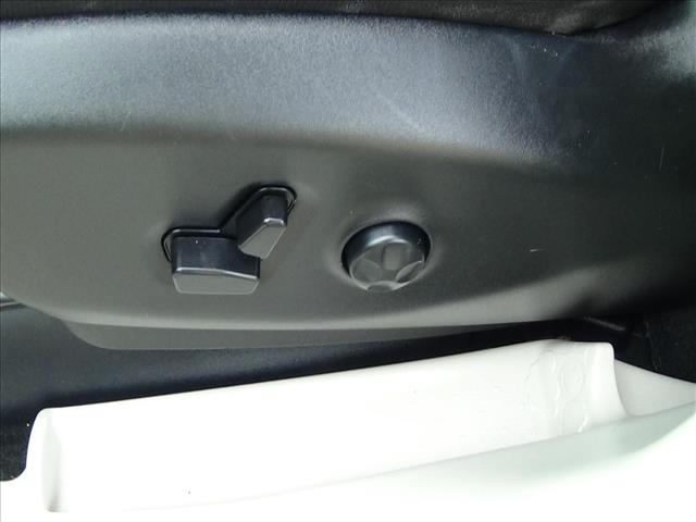 2023 Chrysler Voyager LX:C6861