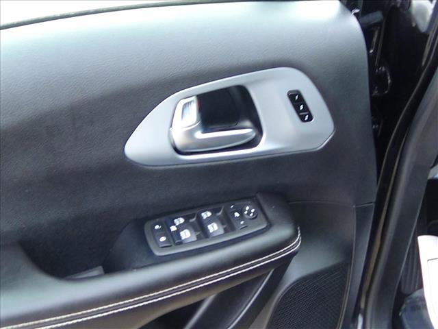 2026 Chrysler Pacifica Limited:C6989