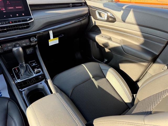 2026 Jeep Compass Latitude:26-015