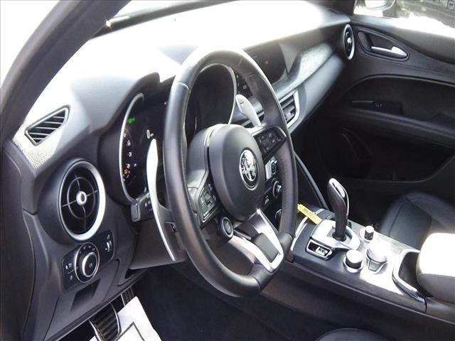 2024 Alfa Romeo Stelvio Sprint:C6874