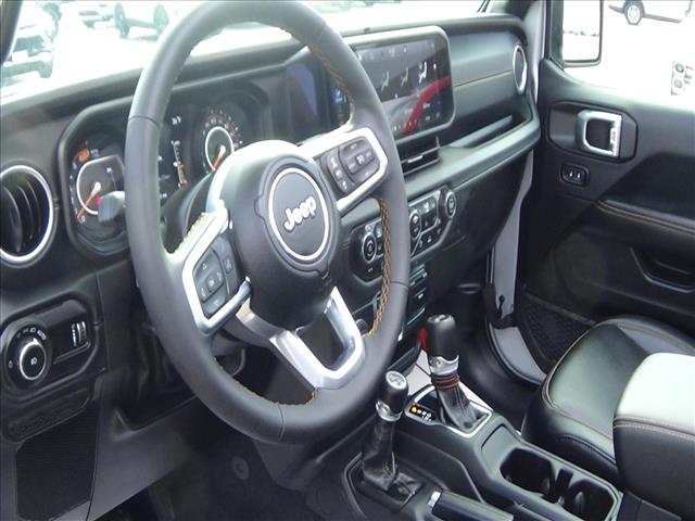 2024 Jeep Wrangler Sahara:C6747