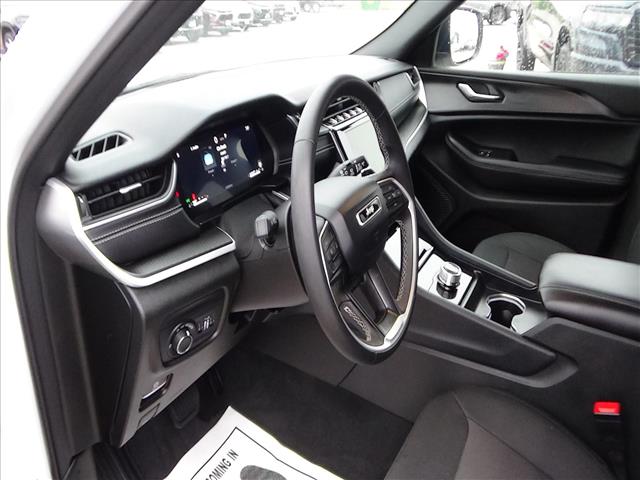 2025 Jeep Grand Cherokee L Laredo:C7084