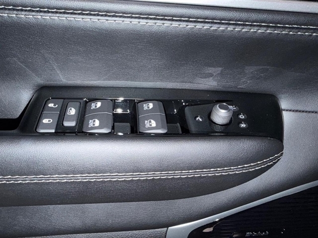 2026 Jeep Grand Wagoneer:26-082