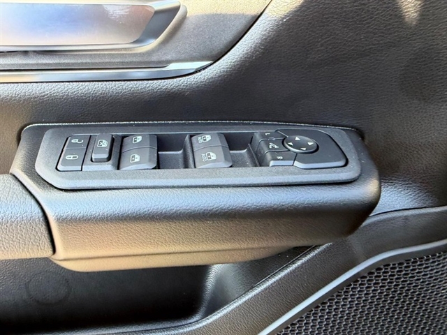 2027 RAM 1500 Big Horn:27-025